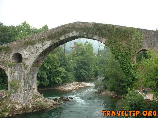 Spain - Cantabria - Picos de Europa - Roman bridge at Cangas de Onís