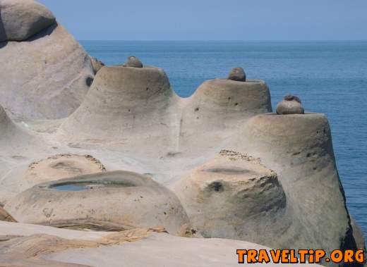 Taiwan - Taipei - Yehliu Rock Formations - 