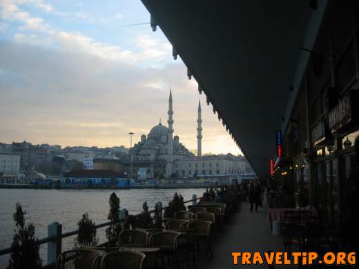 Turkey - Istanbul - The Grand Bazaar - Date photo taken- - 2005-01-05
Place - Golden Horn Bridge Istanbul